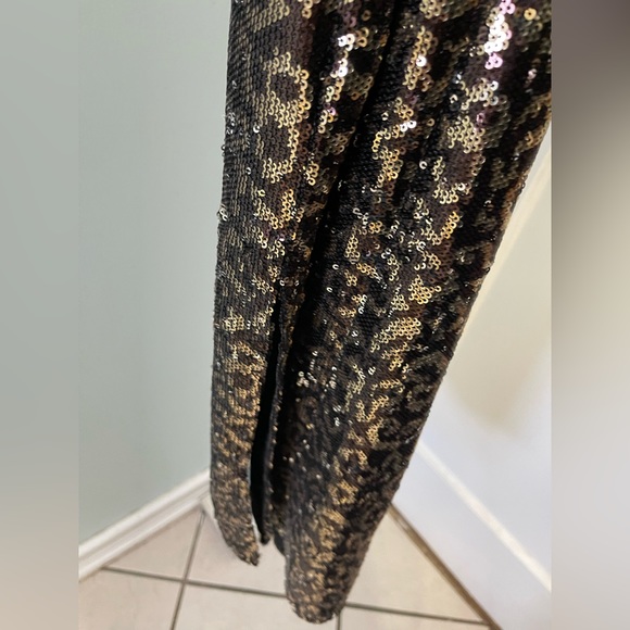 Sequin Midi dress - Picture 6 of 7